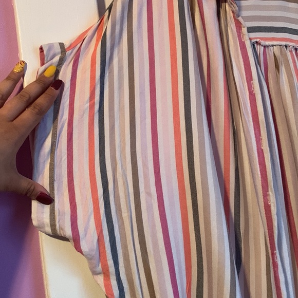 We have a really pretty Striped Blouse. Not worn. No tags - Picture 3 of 4